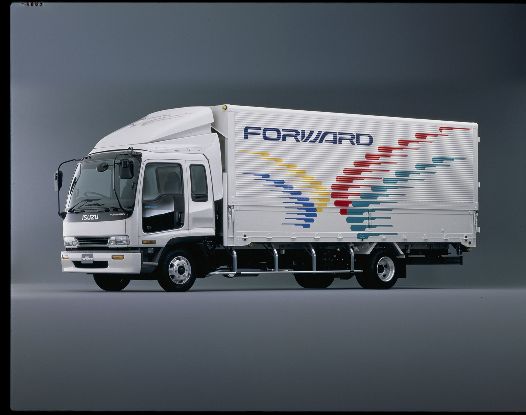 FORWARD 5th | ISUZU MOTORS LIMITED